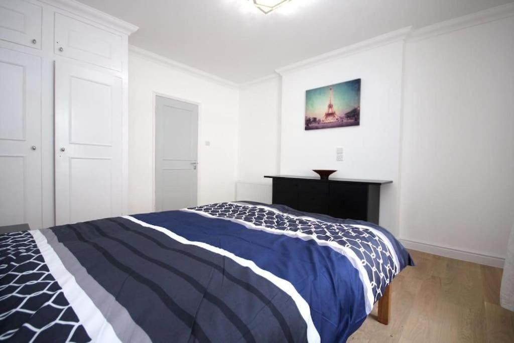 Lovely Kensington Flat Londra Esterno foto